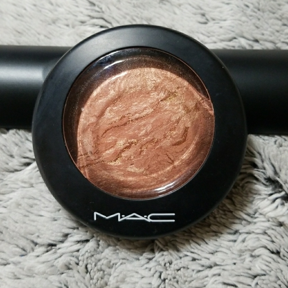 MAC Mineralize Skinfinish